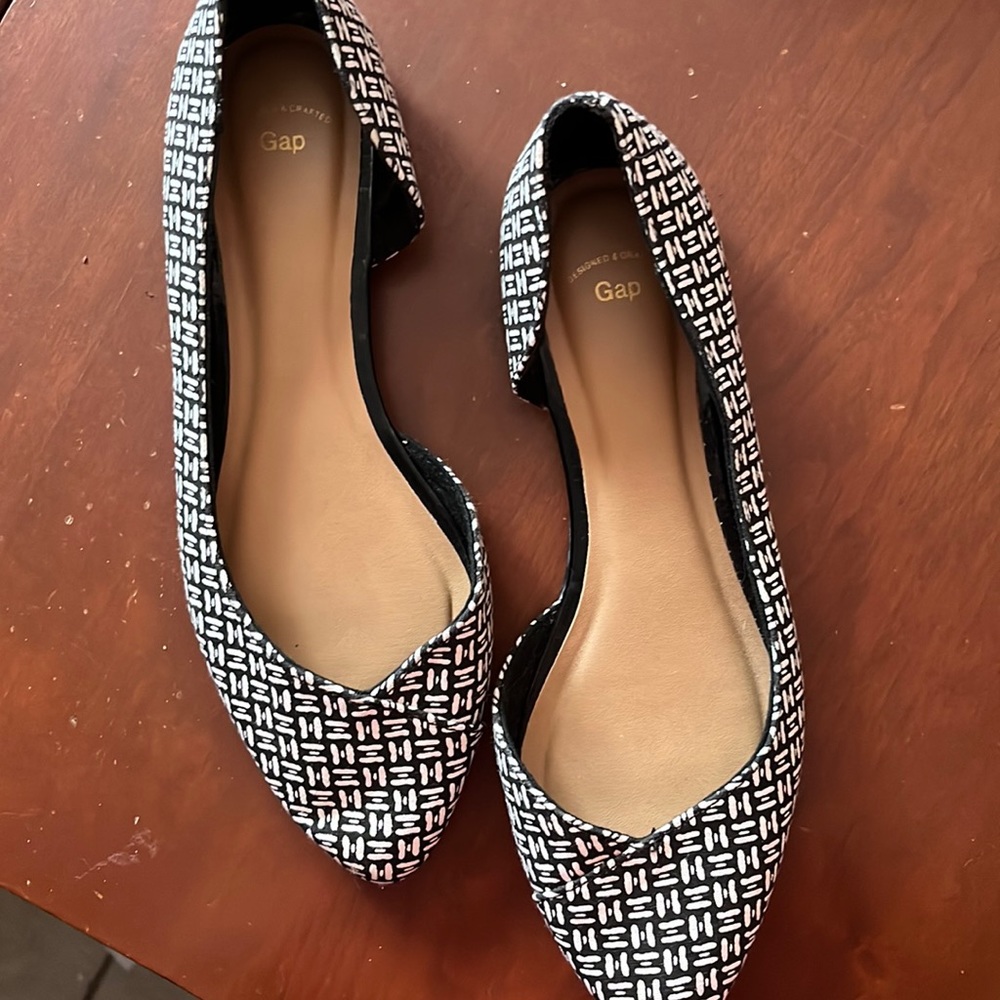 Gap Women’s Flat Slip- On Shoes